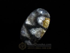 Batu Mustika Sisik Ular Pagar Ghaib